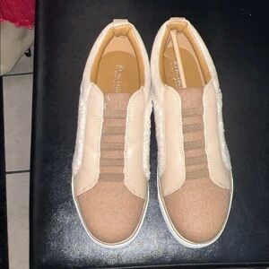 Kenneth Cole Beige and White Slip-On Shoes